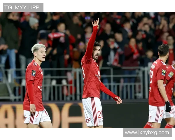 欧联杯惊心动魄AC米兰逆转拜仁4-3全场沸腾转会传闻再起 欧联杯惊心动魄AC米兰逆转拜仁4-3全场沸腾转会传闻再起