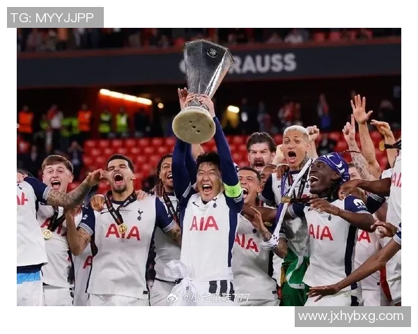 曼联友谊赛大胜热刺点球大战点燃球迷热情与转会传闻