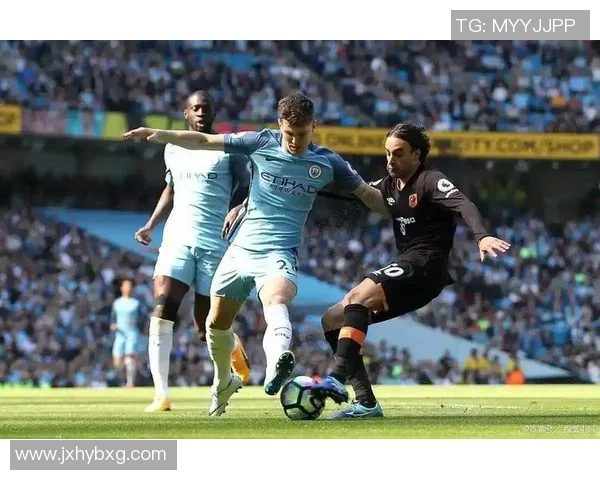 国王杯精彩对决AC米兰逆袭曼城补时进球引发争议与狂欢 国王杯精彩对决AC米兰逆袭曼城补时进球引发争议与狂欢